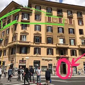 https://serventi-longhi-rooms.it-romehotels.com