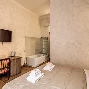 amici-guesthouse.it-romehotels.com/
