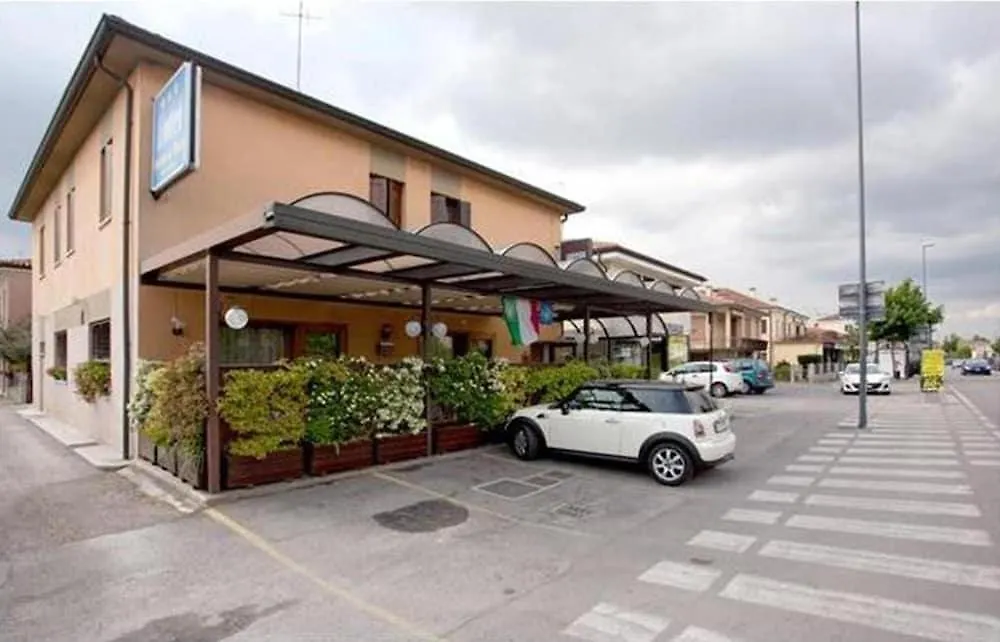 Locanda Da Renzo Treviso Hotel